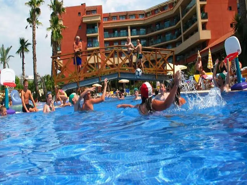 סאלו Ohtels Vila Romana 0*,